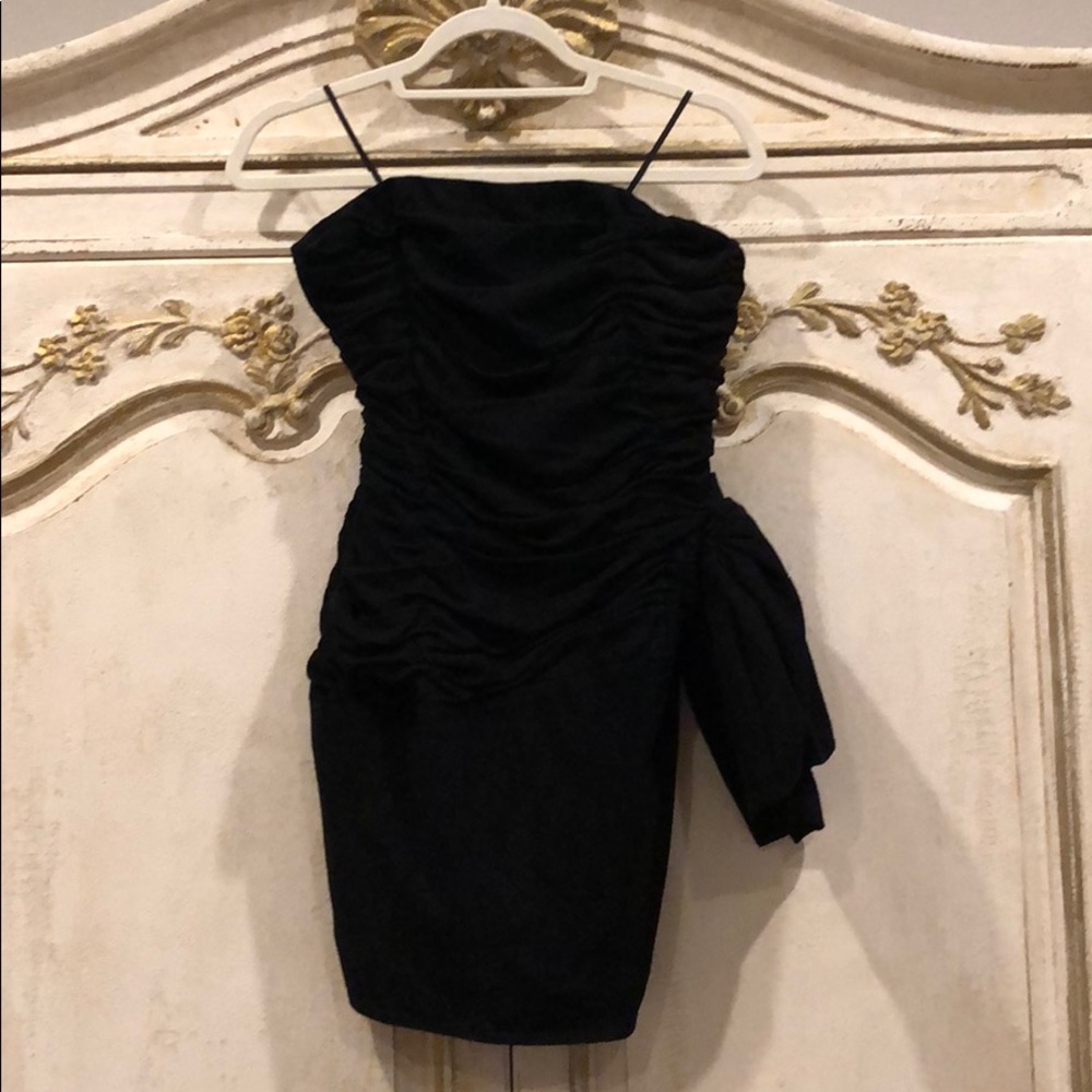 Black Velvet Leifsdottir Dress